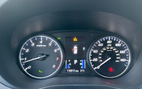 Mitsubishi Outlander III рестайлинг 3, 2018 год, 1 900 000 рублей, 13 фотография