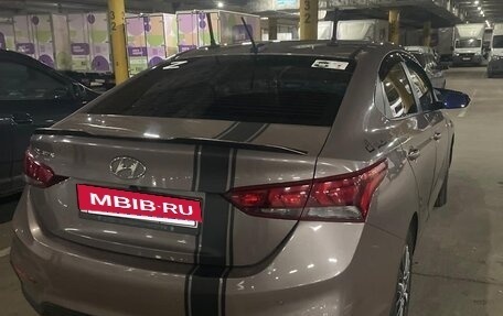 Hyundai Solaris II рестайлинг, 2017 год, 1 050 000 рублей, 7 фотография