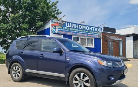 Mitsubishi Outlander III рестайлинг 3, 2008 год, 1 050 000 рублей, 4 фотография