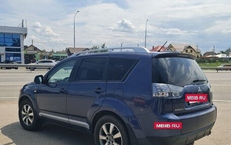 Mitsubishi Outlander III рестайлинг 3, 2008 год, 1 050 000 рублей, 2 фотография