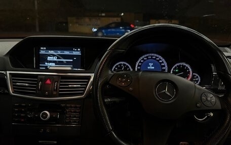 Mercedes-Benz E-Класс, 2009 год, 1 950 000 рублей, 4 фотография