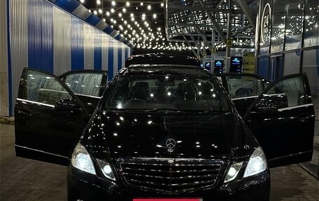 Mercedes-Benz E-Класс, 2009 год, 1 950 000 рублей, 2 фотография