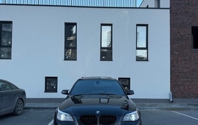 BMW 5 серия, 2004 год, 900 000 рублей, 1 фотография
