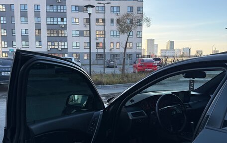 BMW 5 серия, 2004 год, 900 000 рублей, 9 фотография