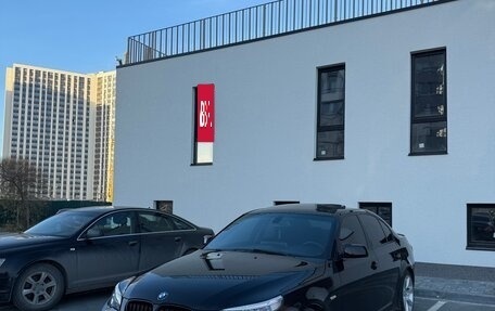 BMW 5 серия, 2004 год, 900 000 рублей, 2 фотография