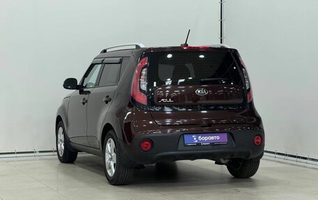 KIA Soul II рестайлинг, 2017 год, 1 587 000 рублей, 8 фотография