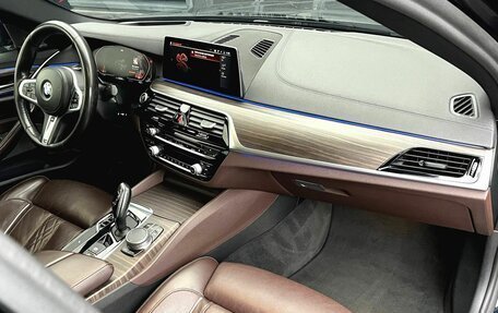 BMW 5 серия, 2019 год, 4 390 000 рублей, 9 фотография