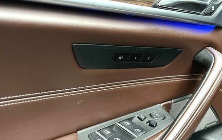 BMW 5 серия, 2019 год, 4 390 000 рублей, 16 фотография