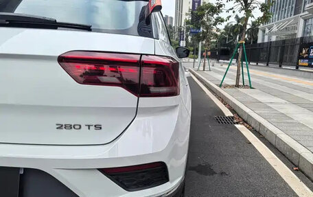 Volkswagen T-Roc I, 2022 год, 1 318 555 рублей, 8 фотография