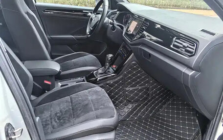 Volkswagen T-Roc I, 2022 год, 1 318 555 рублей, 17 фотография