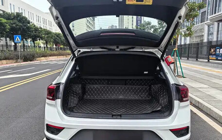 Volkswagen T-Roc I, 2022 год, 1 318 555 рублей, 10 фотография