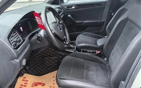 Volkswagen T-Roc I, 2022 год, 1 318 555 рублей, 15 фотография