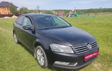 Volkswagen Passat B7, 2011 год, 690 000 рублей, 1 фотография