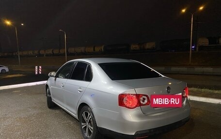 Volkswagen Jetta VI, 2010 год, 650 000 рублей, 5 фотография