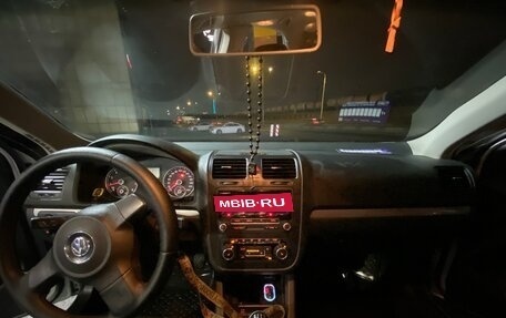 Volkswagen Jetta VI, 2010 год, 650 000 рублей, 8 фотография