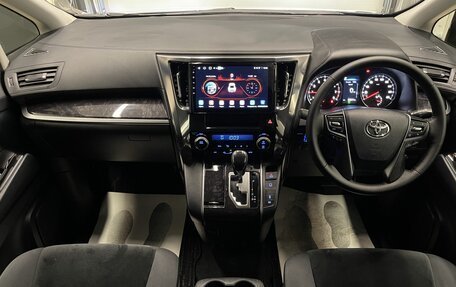 Toyota Vellfire II, 2018 год, 3 800 000 рублей, 13 фотография