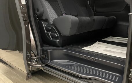 Toyota Vellfire II, 2018 год, 3 800 000 рублей, 21 фотография