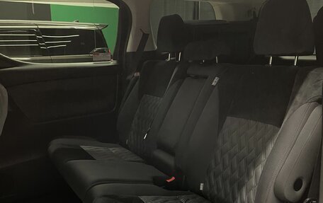 Toyota Vellfire II, 2018 год, 3 800 000 рублей, 22 фотография