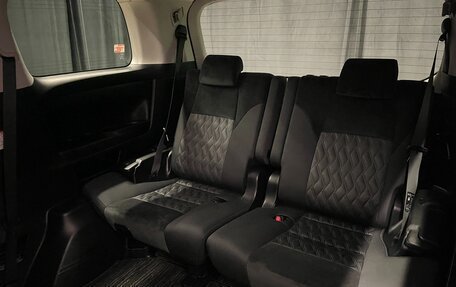 Toyota Vellfire II, 2018 год, 3 800 000 рублей, 27 фотография