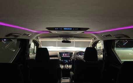Toyota Vellfire II, 2018 год, 3 800 000 рублей, 24 фотография