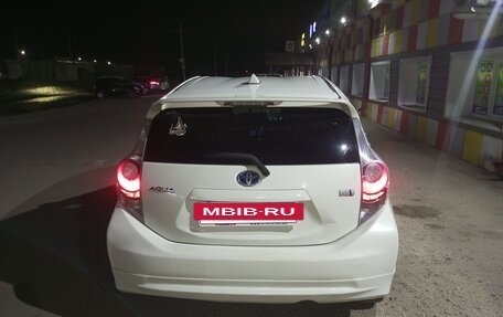 Toyota Aqua I, 2013 год, 690 000 рублей, 5 фотография