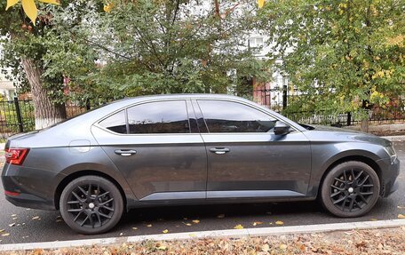 Skoda Superb III рестайлинг, 2019 год, 1 900 000 рублей, 5 фотография