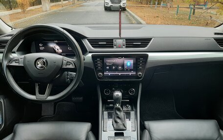 Skoda Superb III рестайлинг, 2019 год, 1 900 000 рублей, 8 фотография