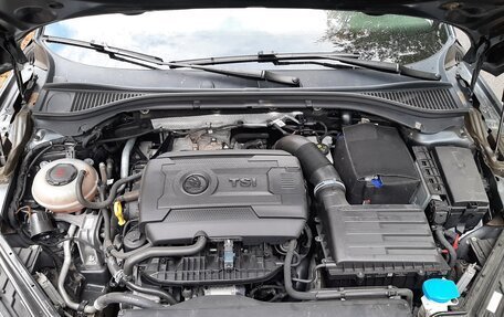 Skoda Superb III рестайлинг, 2019 год, 1 900 000 рублей, 12 фотография