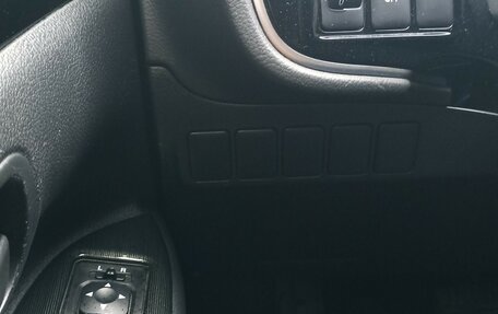 Mitsubishi Outlander III рестайлинг 3, 2021 год, 2 480 000 рублей, 6 фотография