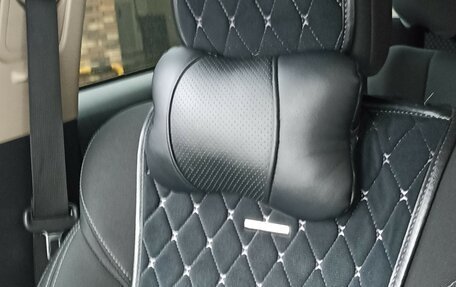 Mitsubishi Outlander III рестайлинг 3, 2021 год, 2 480 000 рублей, 11 фотография