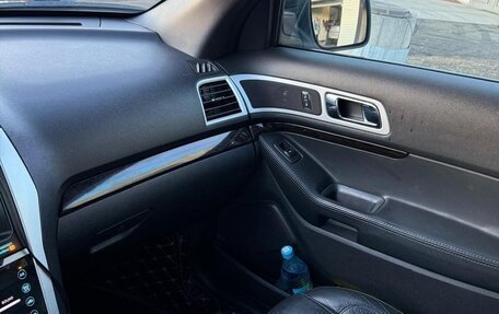 Ford Explorer VI, 2014 год, 1 780 000 рублей, 15 фотография