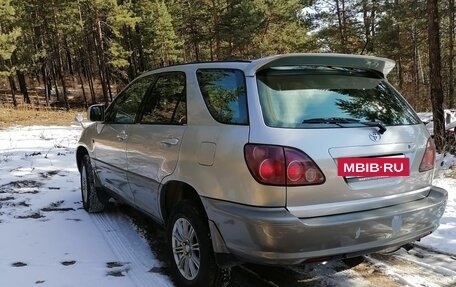Toyota Harrier, 1999 год, 750 000 рублей, 2 фотография