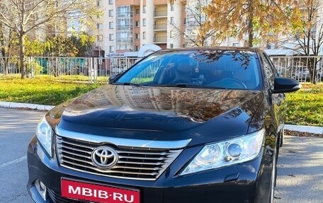 Toyota Camry, 2013 год, 1 850 000 рублей, 1 фотография