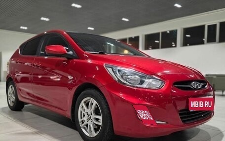 Hyundai Solaris II рестайлинг, 2012 год, 699 000 рублей, 1 фотография