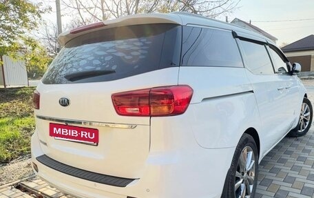 KIA Carnival III, 2018 год, 2 950 000 рублей, 5 фотография