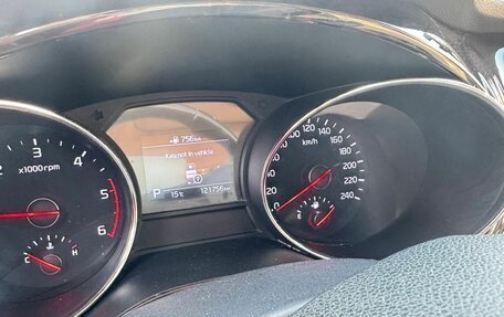 KIA Carnival III, 2018 год, 2 950 000 рублей, 10 фотография