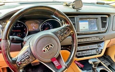 KIA Carnival III, 2018 год, 2 950 000 рублей, 8 фотография