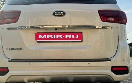 KIA Carnival III, 2018 год, 2 950 000 рублей, 14 фотография