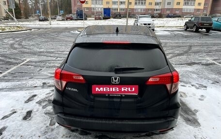 Honda Vezel, 2014 год, 1 930 000 рублей, 6 фотография