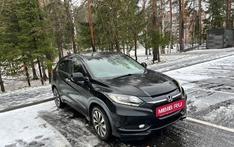 Honda Vezel, 2014 год, 1 930 000 рублей, 4 фотография