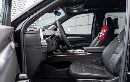 Cadillac Escalade V, 2025 год, 22 500 000 рублей, 8 фотография