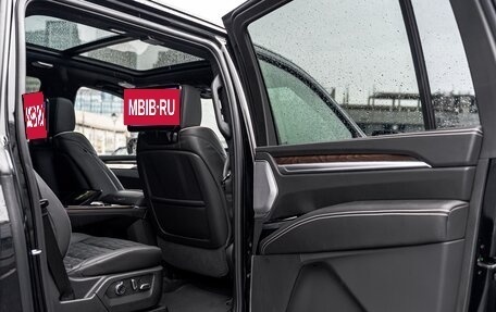 Cadillac Escalade V, 2025 год, 22 500 000 рублей, 24 фотография