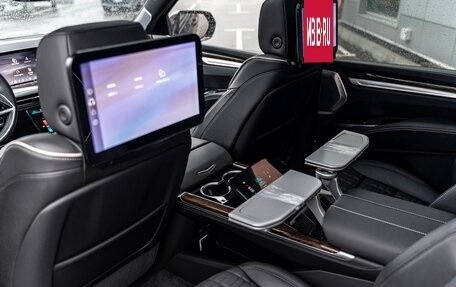 Cadillac Escalade V, 2025 год, 22 500 000 рублей, 26 фотография