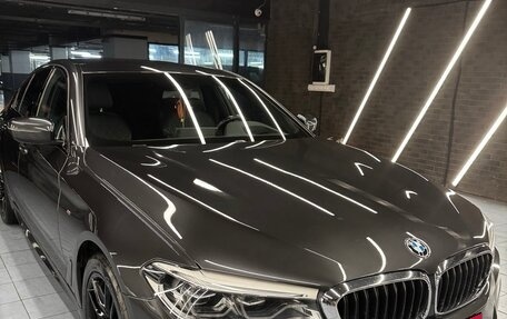 BMW 5 серия, 2019 год, 5 900 000 рублей, 2 фотография