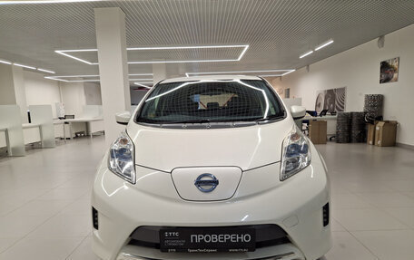 Nissan Leaf I, 2017 год, 1 319 000 рублей, 2 фотография
