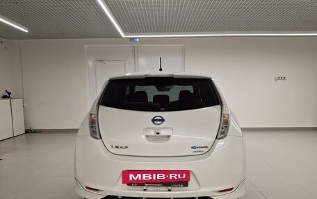 Nissan Leaf I, 2017 год, 1 319 000 рублей, 7 фотография