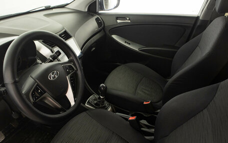 Hyundai Solaris II рестайлинг, 2016 год, 549 000 рублей, 8 фотография