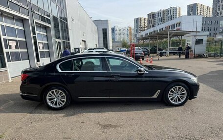 BMW 7 серия, 2017 год, 2 650 000 рублей, 11 фотография