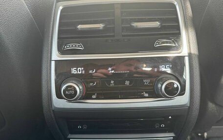 BMW 7 серия, 2017 год, 2 650 000 рублей, 28 фотография