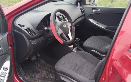 Hyundai Solaris II рестайлинг, 2016 год, 1 000 000 рублей, 10 фотография